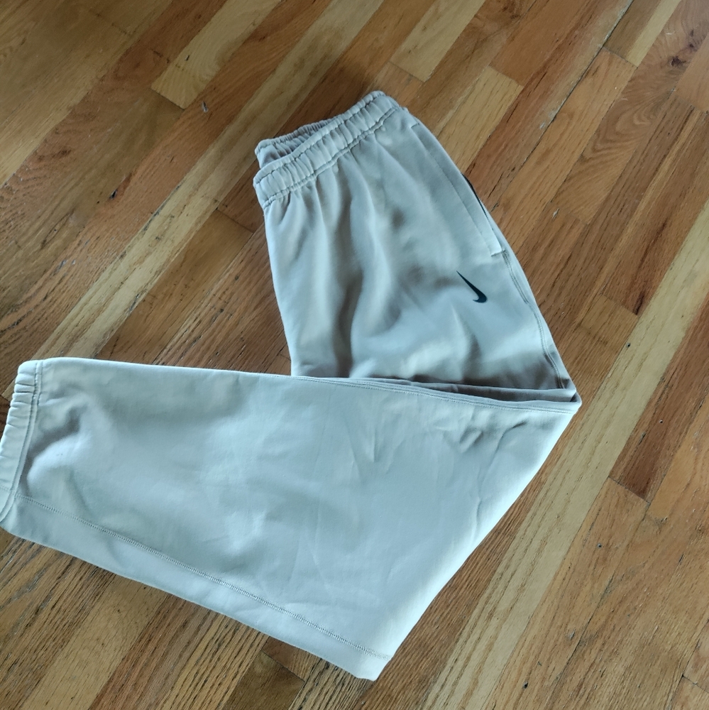 Like new XL Nike Billie Eilish sweatpants tan mushroom beige